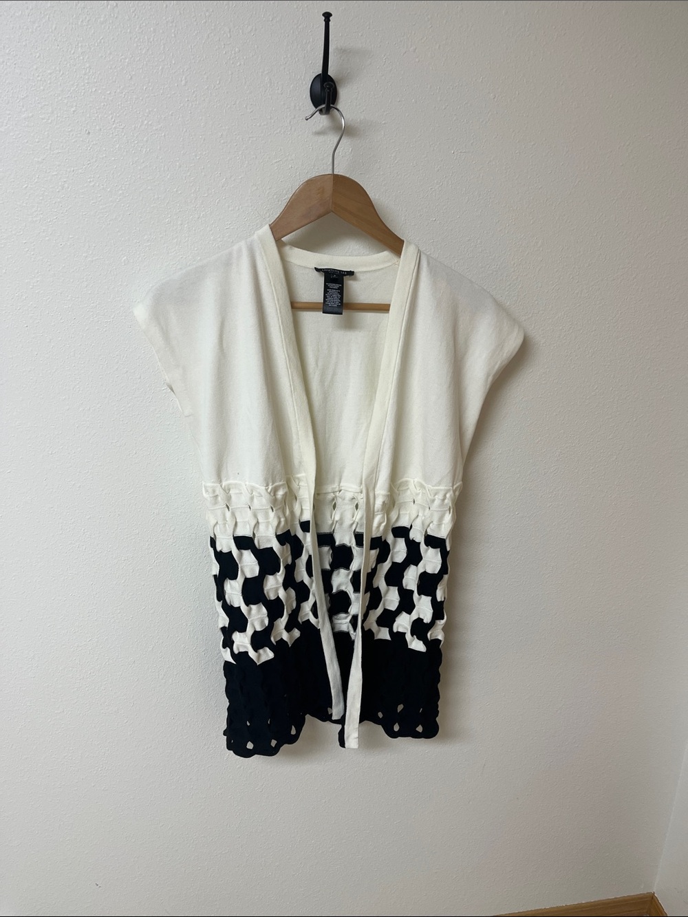 Lafayette 148 New York Cream and Black Open-Front Knit Tunic
